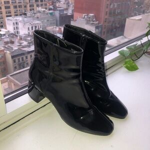 Forever 21 boots Size 6